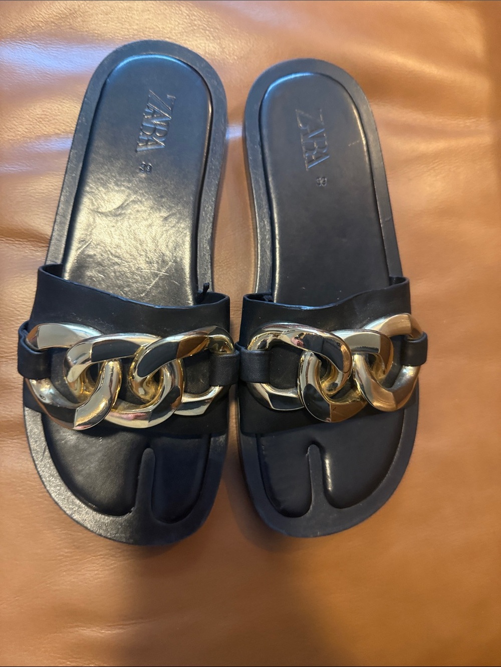 Zara Black Slide Sandals with Chunky Gold Chain 39 US8 - Picture 2 of 7